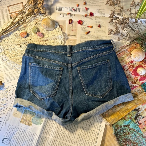 Old Navy Boyfriend jean shorts - Picture 2 of 4
